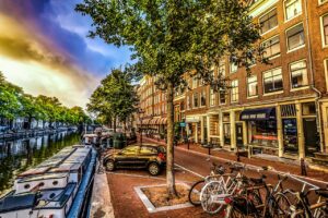 amsterdam, canal, storm-2492298.jpg